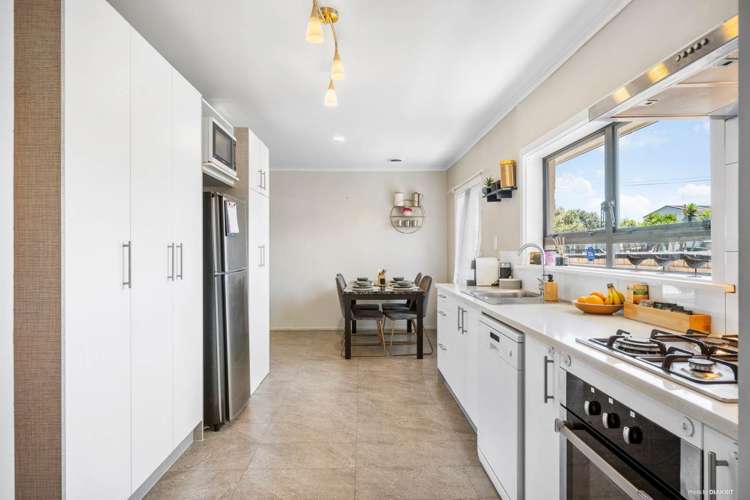 18 Rollerson Street Papakura_5