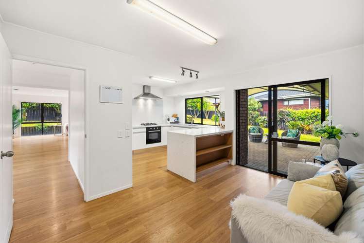 33 Voltaire Court Botany Downs_9