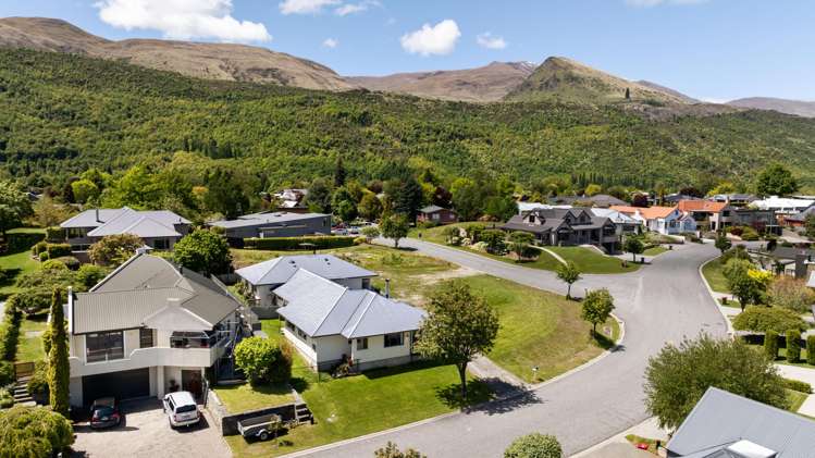 22A and 22B Cotter Avenue Arrowtown_3