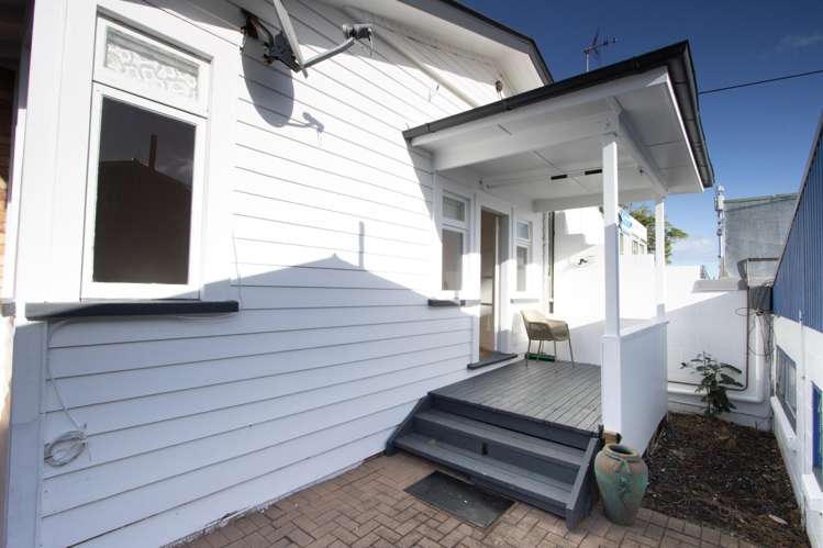 A/128 Kitchener Road Milford_6