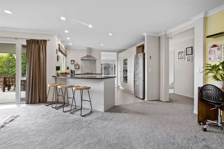 62 Intrepid Crescent Beachlands_21