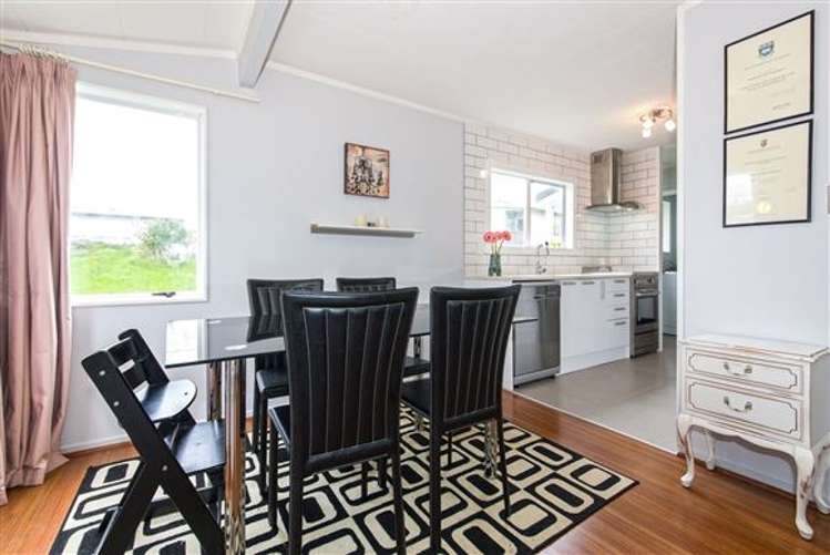 19 Meadowvale Rise Titirangi_5