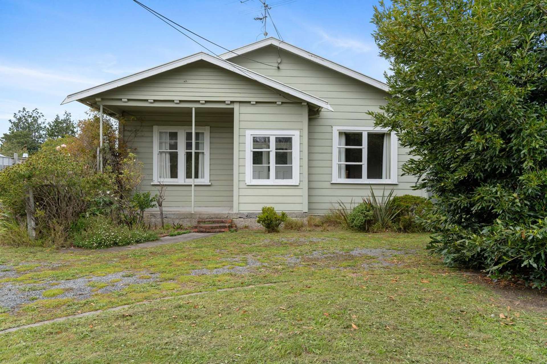 495 High Street South Carterton_0