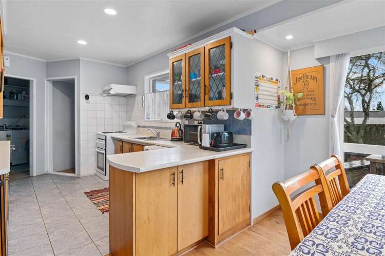 3 Walnut Place Owhata_6