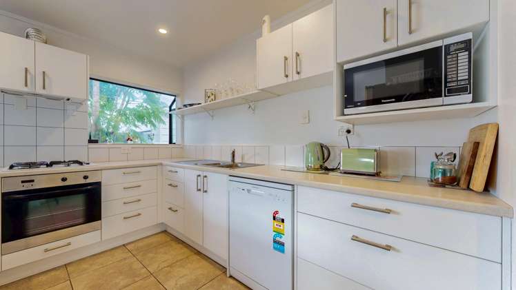 216 Given Avenue Whangamatā_10