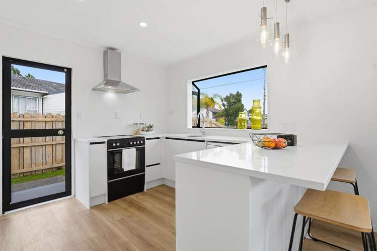 2/68 Meadowood Drive Unsworth Heights_2