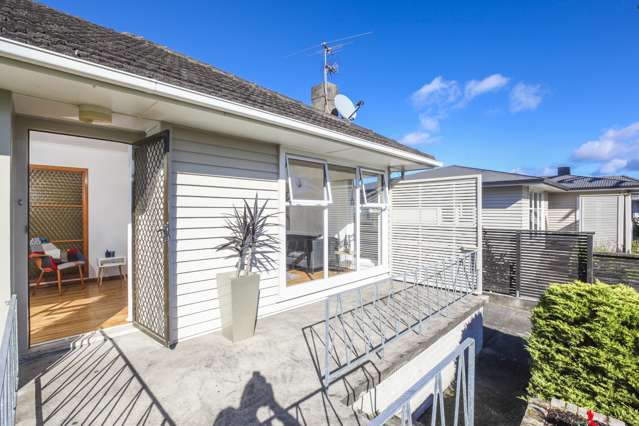 10 Vodanovich Road Te Atatu South_1