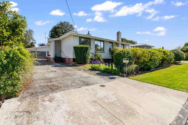 Impressive Garaging, Quiet Location