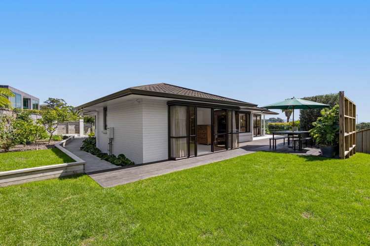 2 Esther Place Red Beach_25