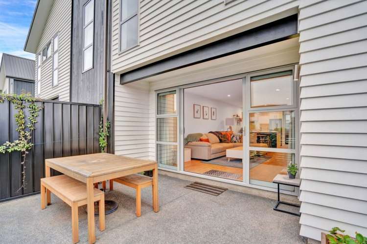 2/16 Hamill Road Halswell_18