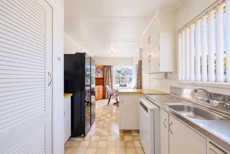 22 Roger Street Pukehangi_6