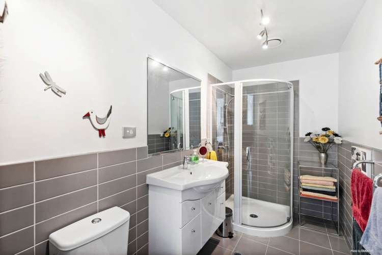 1302/18 Beach Road Auckland Central_6