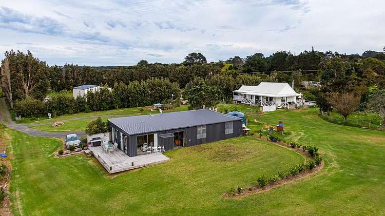 3864 Far North Road_0