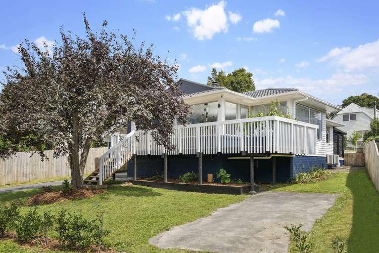 25 Finlow Drive Te Atatu South_1