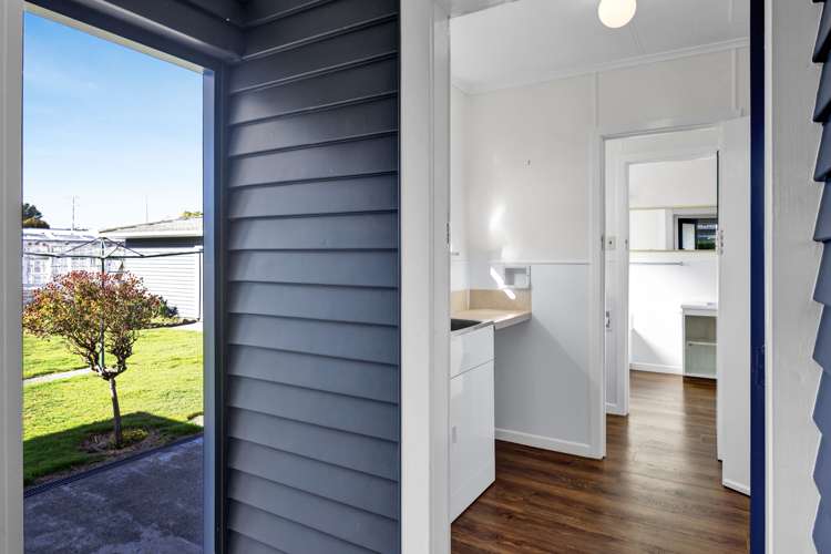 5 Domett Street Opunake_18