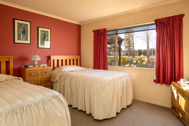 6 Fir Close Alexandra_11