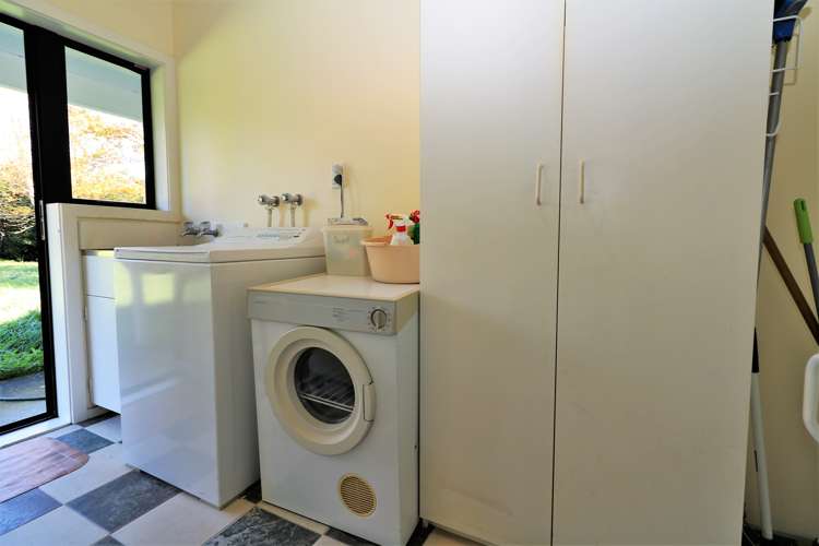 32c Lincoln Road Carterton_21