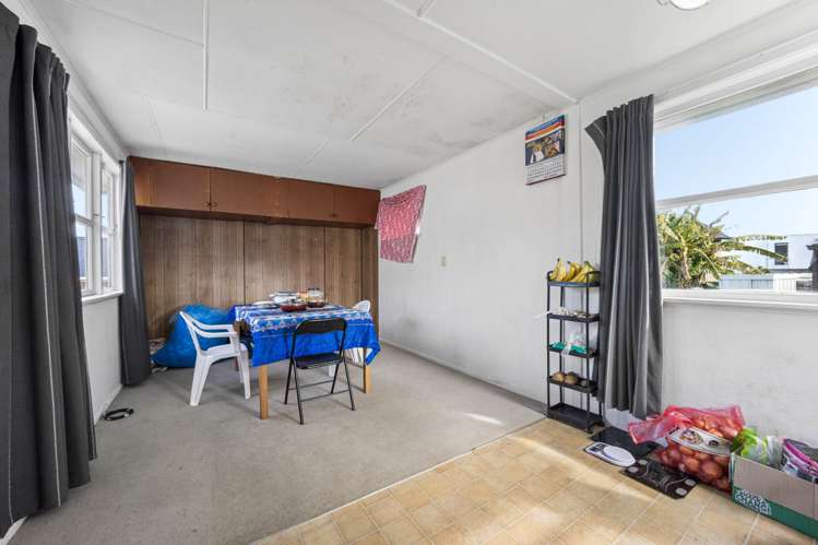 1/6A Kallu Crescent Mt Roskill_16