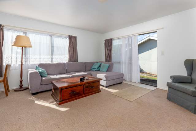 2/70 Settlement Road Papakura_1