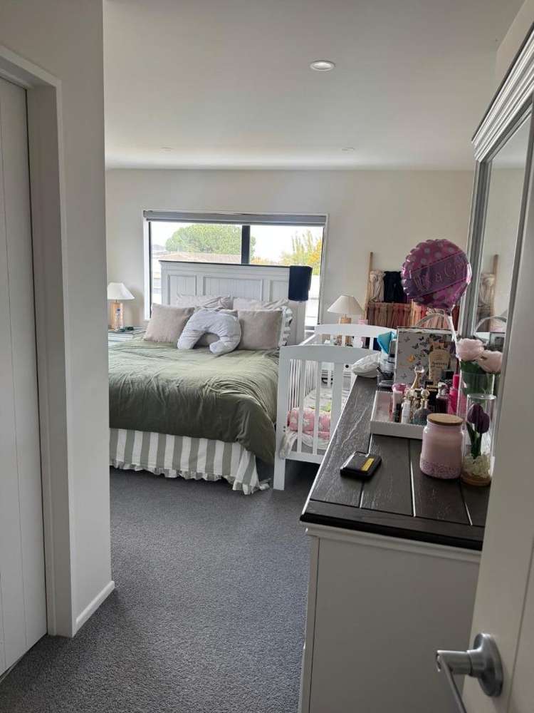 2 Landette Road 10686_2