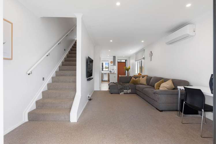 7 Manahi Lane Panmure_6