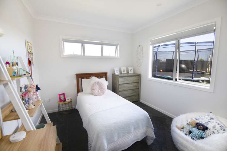 34 Pelorus Avenue Poraiti_16