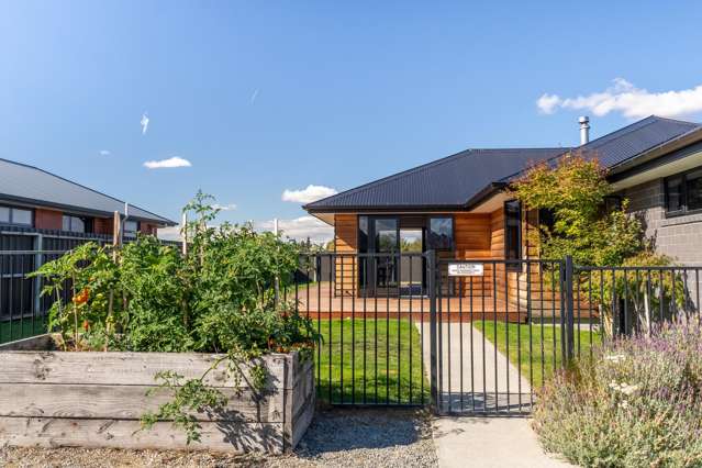 Modern Build Tenanted with Future Flexibility