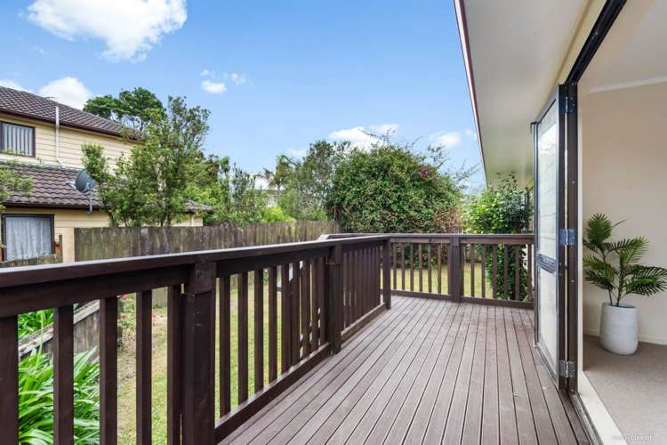 15a Gill Avenue Te Atatu Peninsula_6