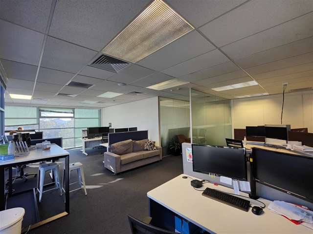 17B Leslie Hills Drive Riccarton_3