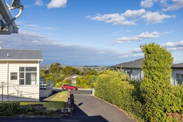 3/7 Lydia Avenue Northcote_14
