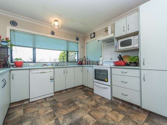 128 Gordonton Road Puketaha_3