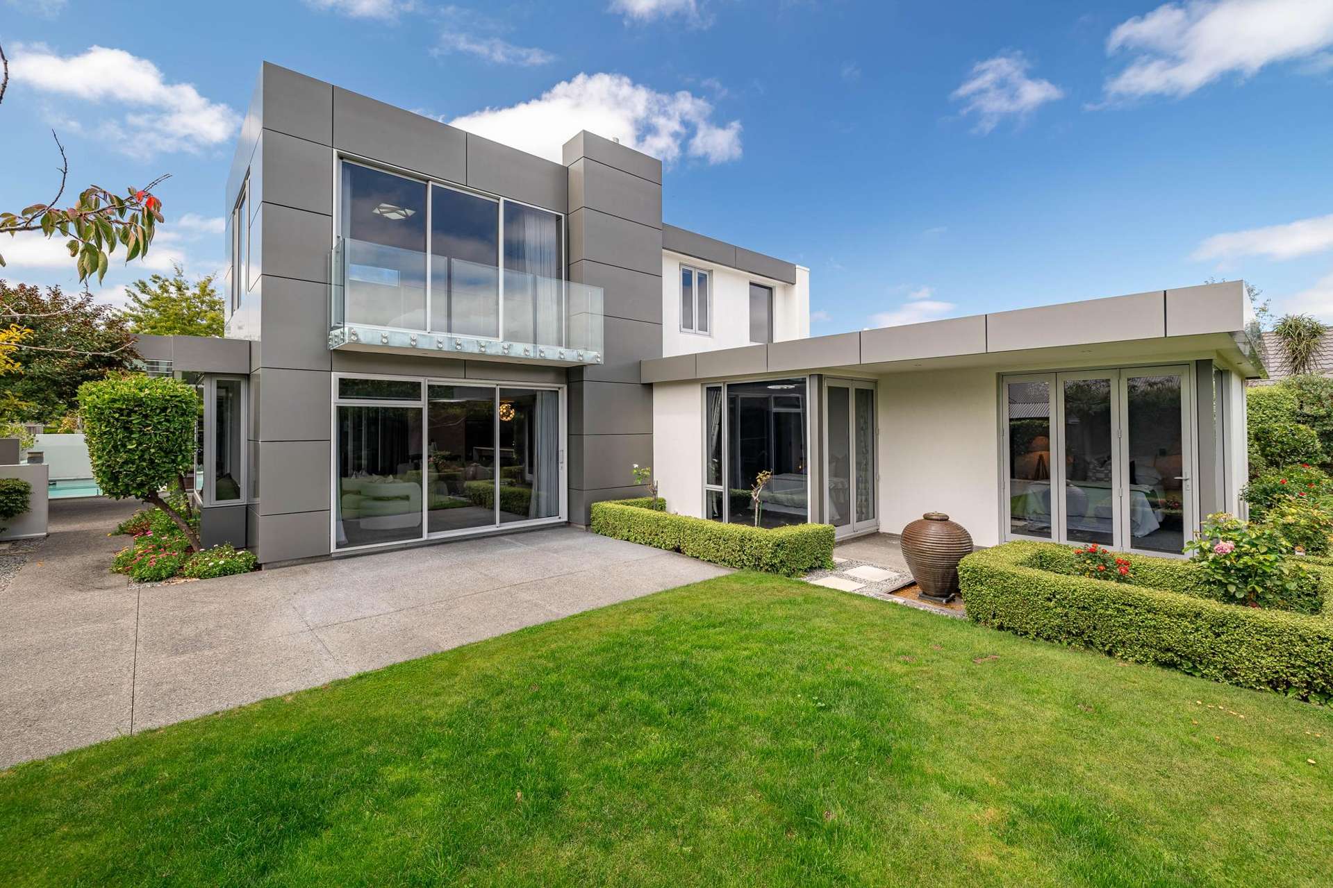 10 Hatton Court Northwood_0