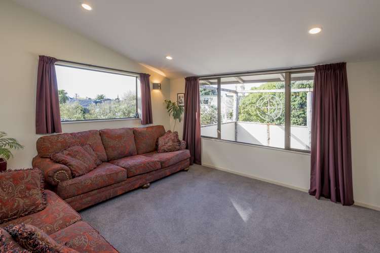 16 Karaka Grove Raumati Beach_8