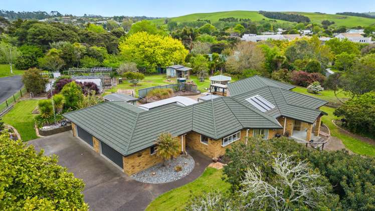 20 Cloverfields Drive Waimauku_1