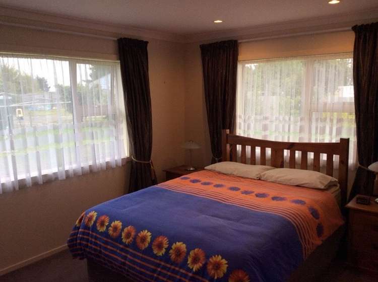 36 Maldon Street Chertsey_11