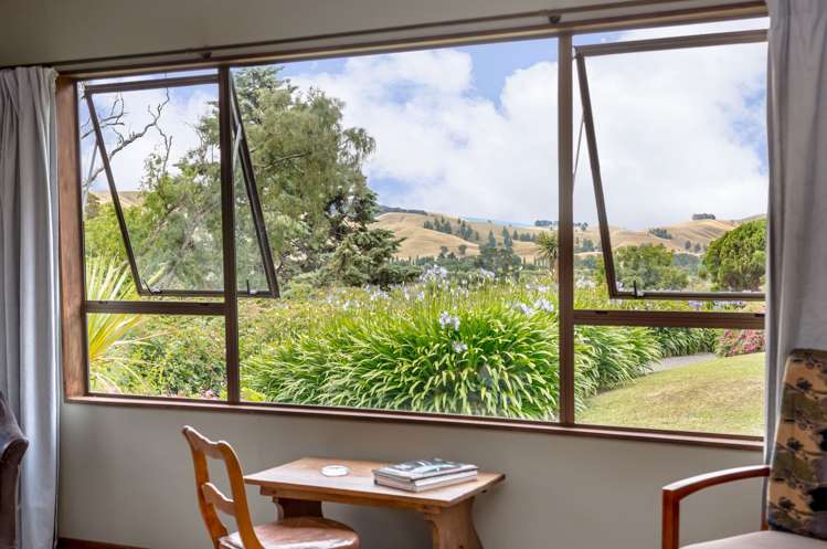 68 Eringa Road Longbush_9