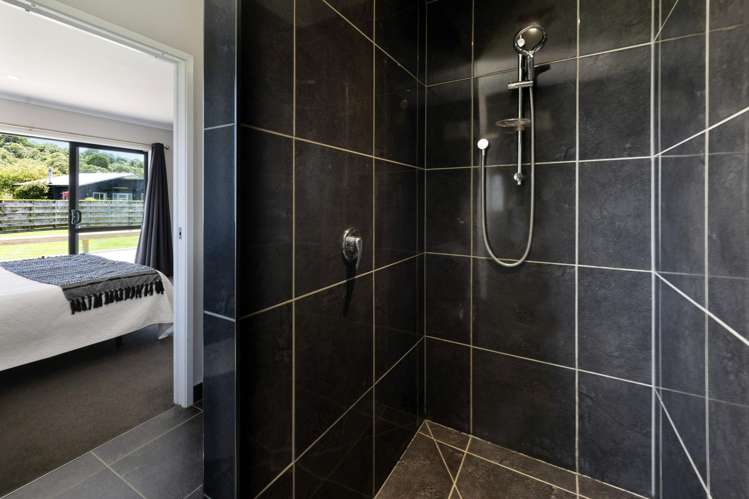 27 Pukeko Way Kinloch_15