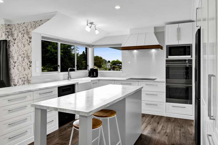 59 Titania Street Stratford_2