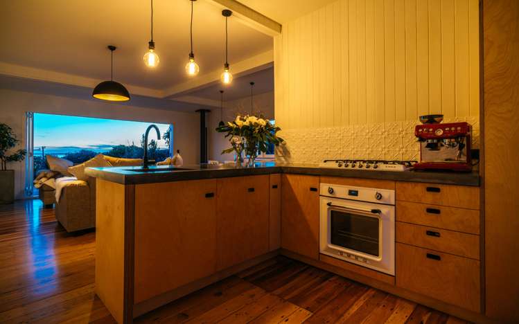 15 Alison Road Surfdale_18