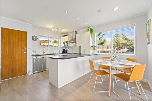 27 Arlette Place Massey_4