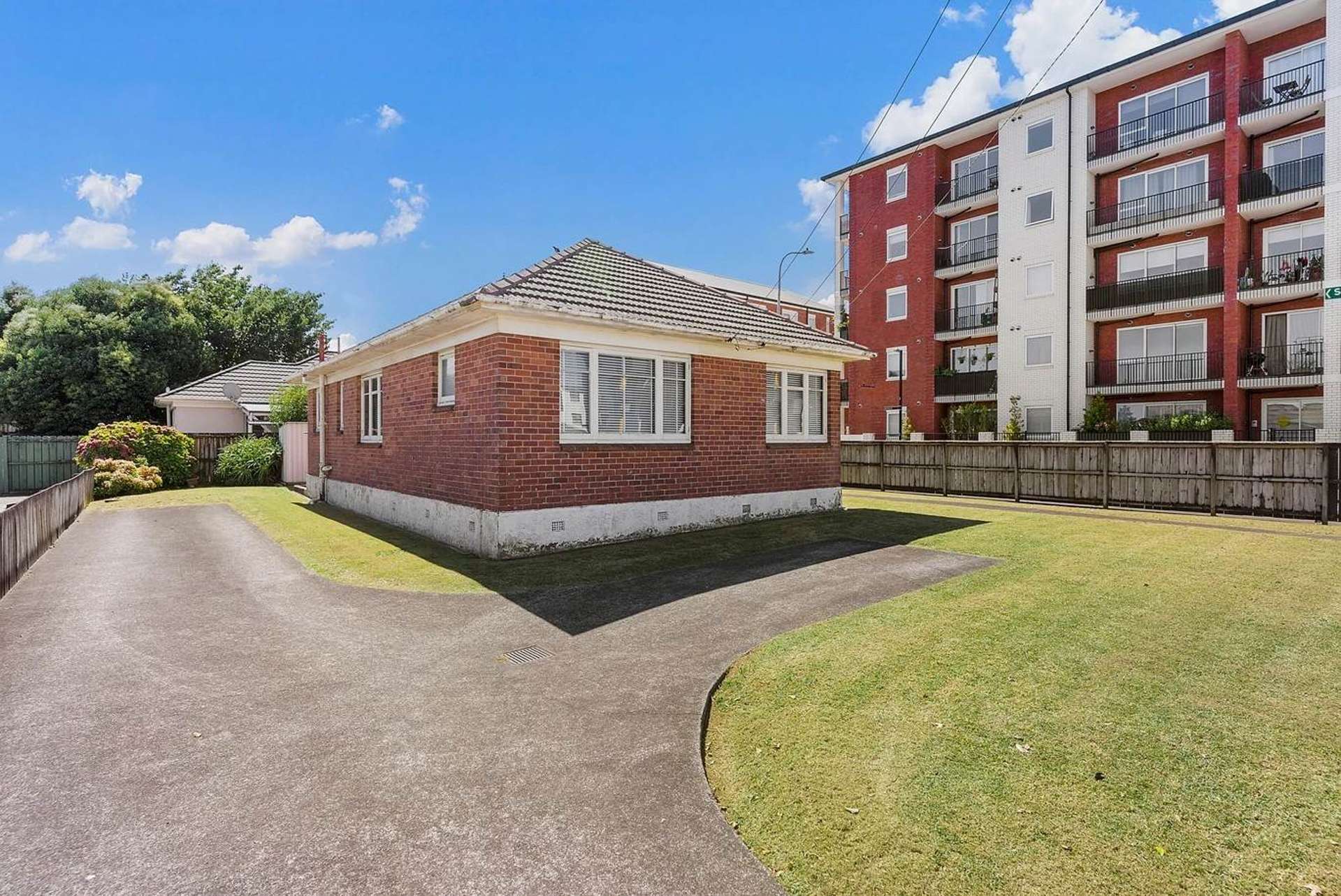 1191 New North Road Mt Albert_0