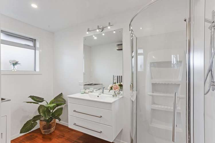 96B Crofton Road Harewood_11