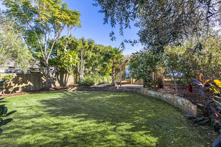 38 William Bond Street Stanley Point_11