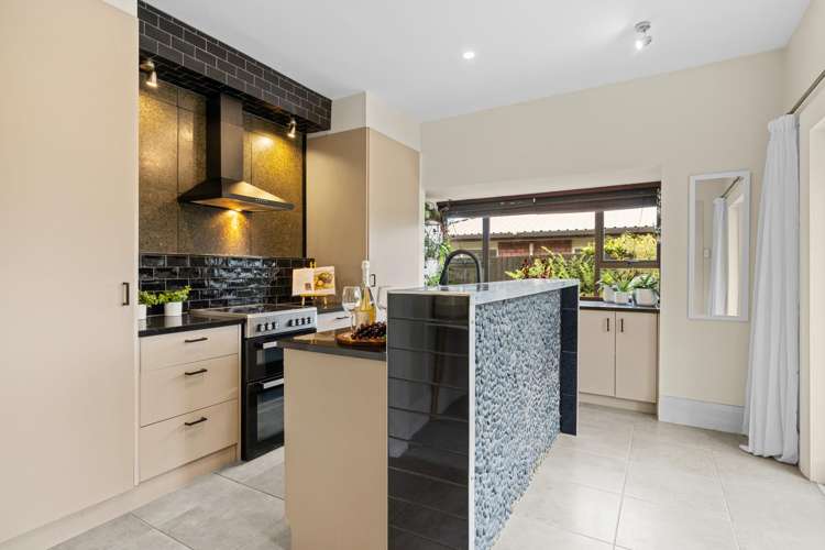 31 Wrights Road Addington_13