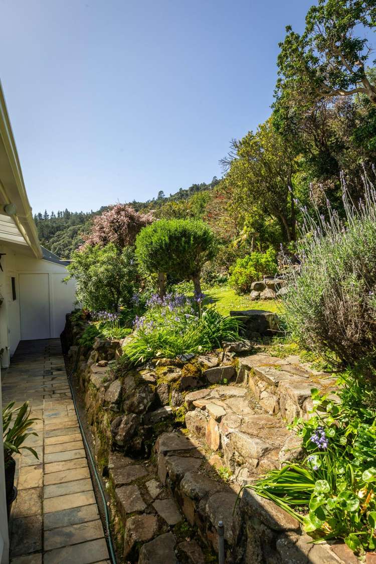 300 Thames Coast Road Thornton Bay_19