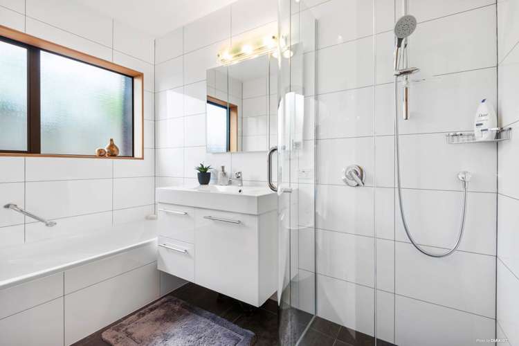 1/66 Picasso Drive West Harbour_8