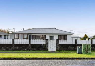 102 Brecon Road_1