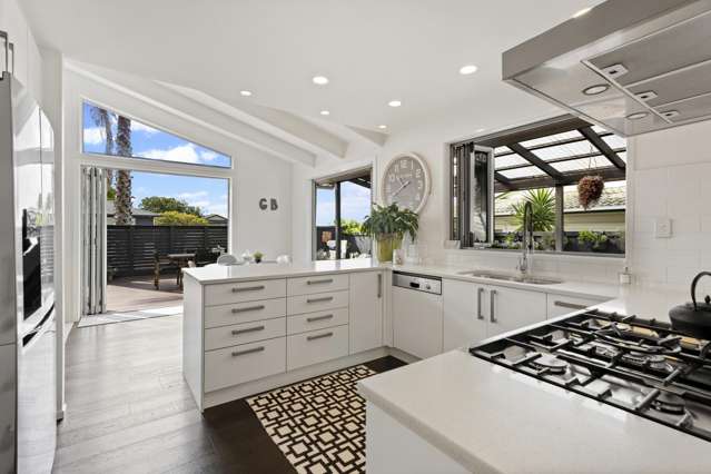 9 Fratley Avenue Farm Cove_3