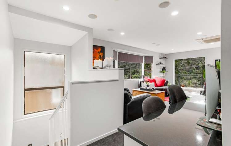 219 Laingholm Drive Laingholm_7