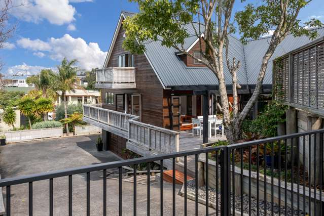 45 Uxbridge Road Mellons Bay_3